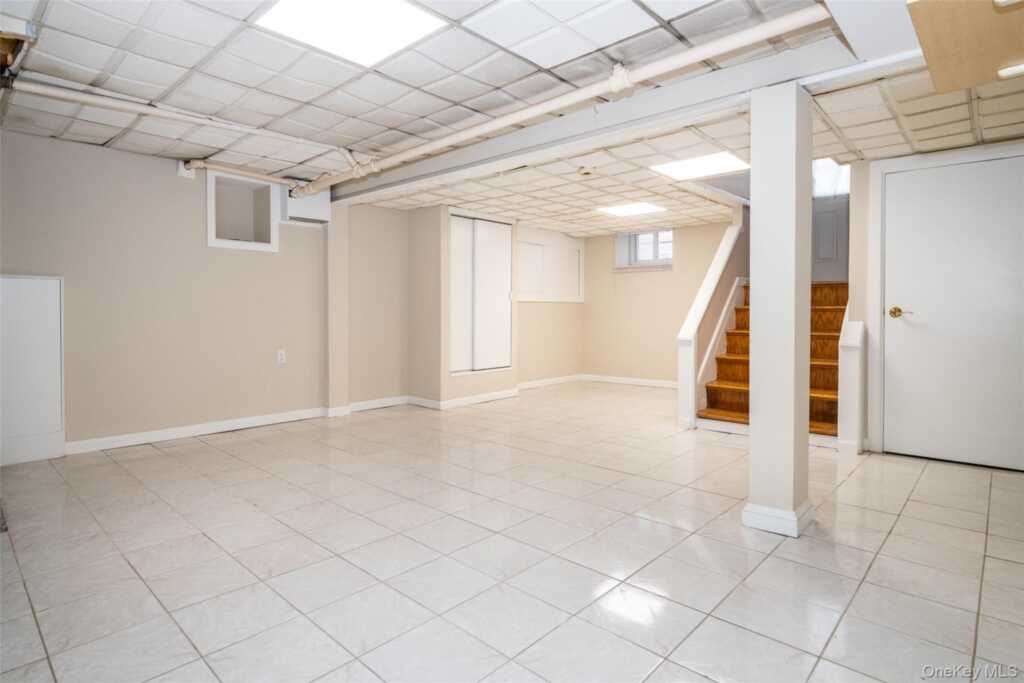 68 Leland Avenue, New Rochelle, NY 10805 - Photo 23 of 47