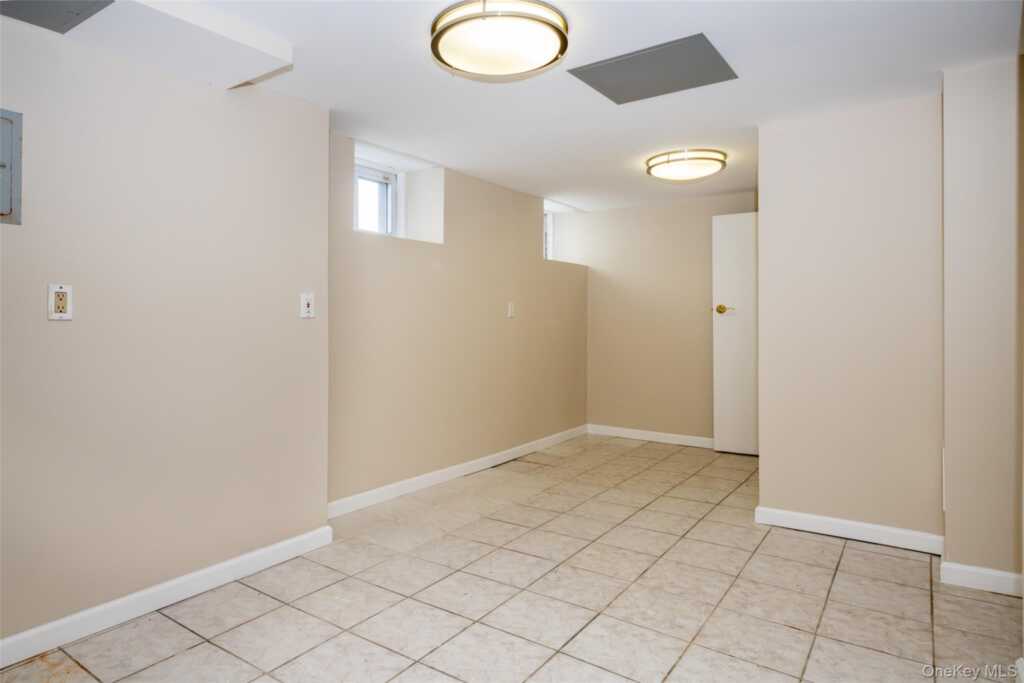 68 Leland Avenue, New Rochelle, NY 10805 - Photo 24 of 47