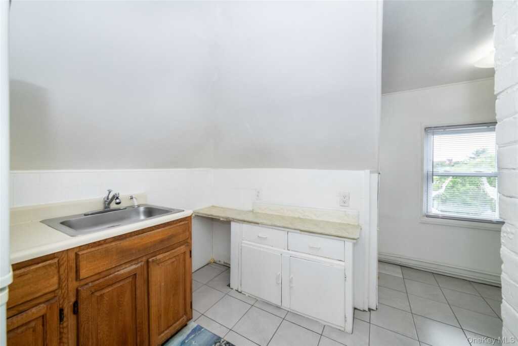 68 Leland Avenue, New Rochelle, NY 10805 - Photo 31 of 47