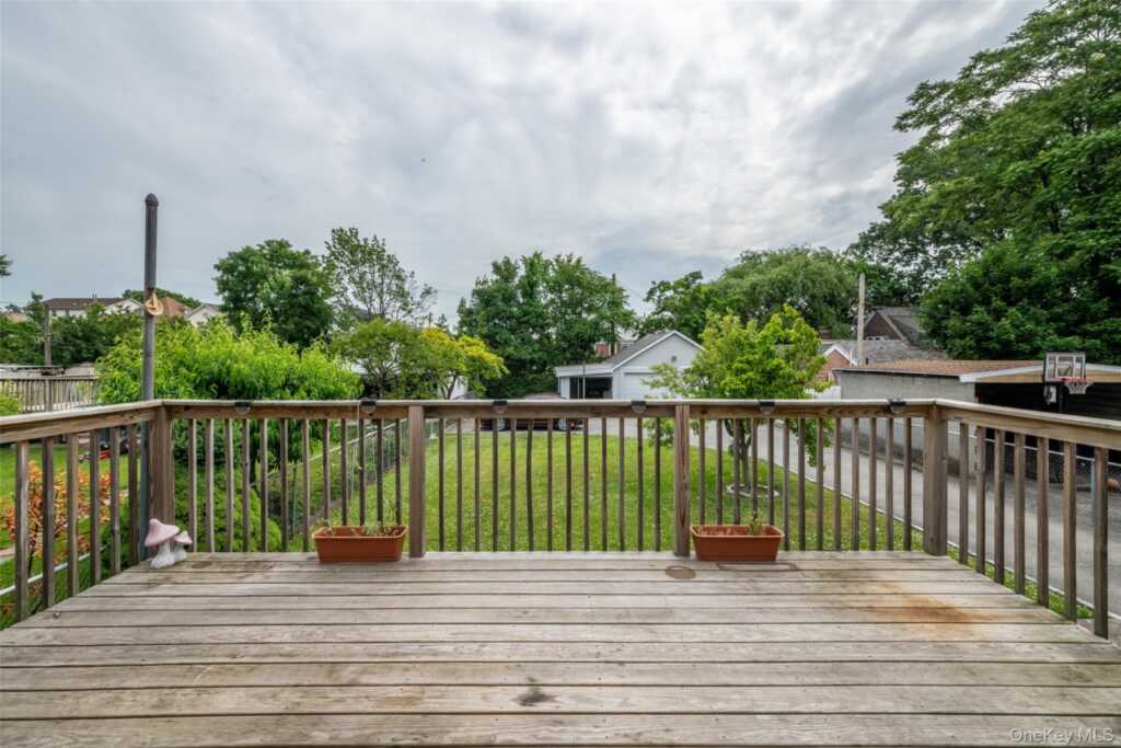 68 Leland Avenue, New Rochelle, NY 10805 - Photo 40 of 47