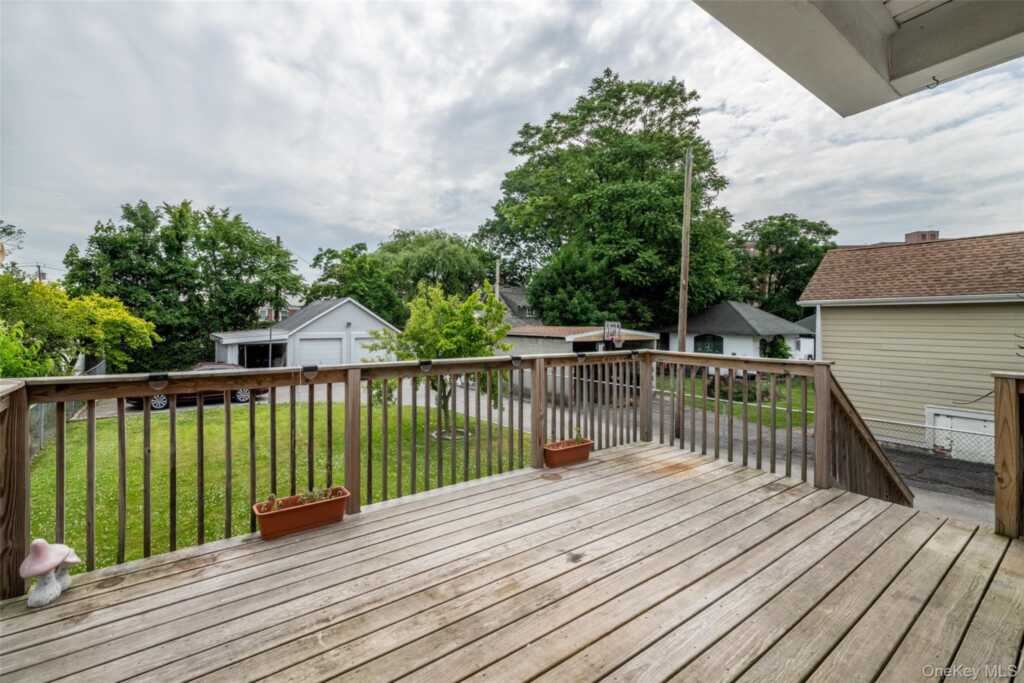 68 Leland Avenue, New Rochelle, NY 10805 - Photo 41 of 47