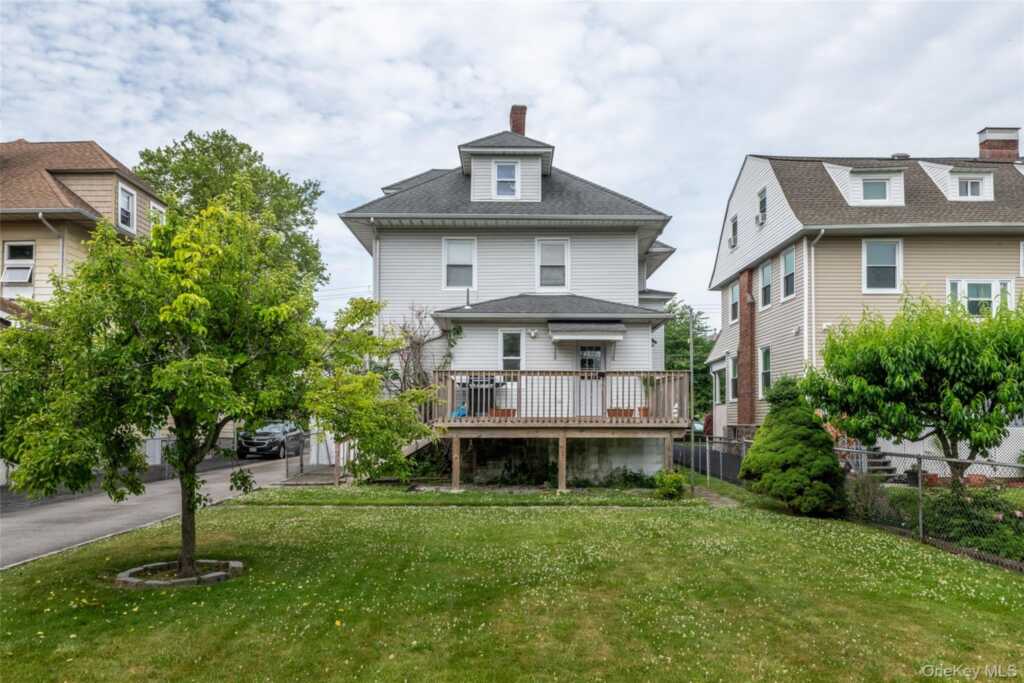 68 Leland Avenue, New Rochelle, NY 10805 - Photo 43 of 47