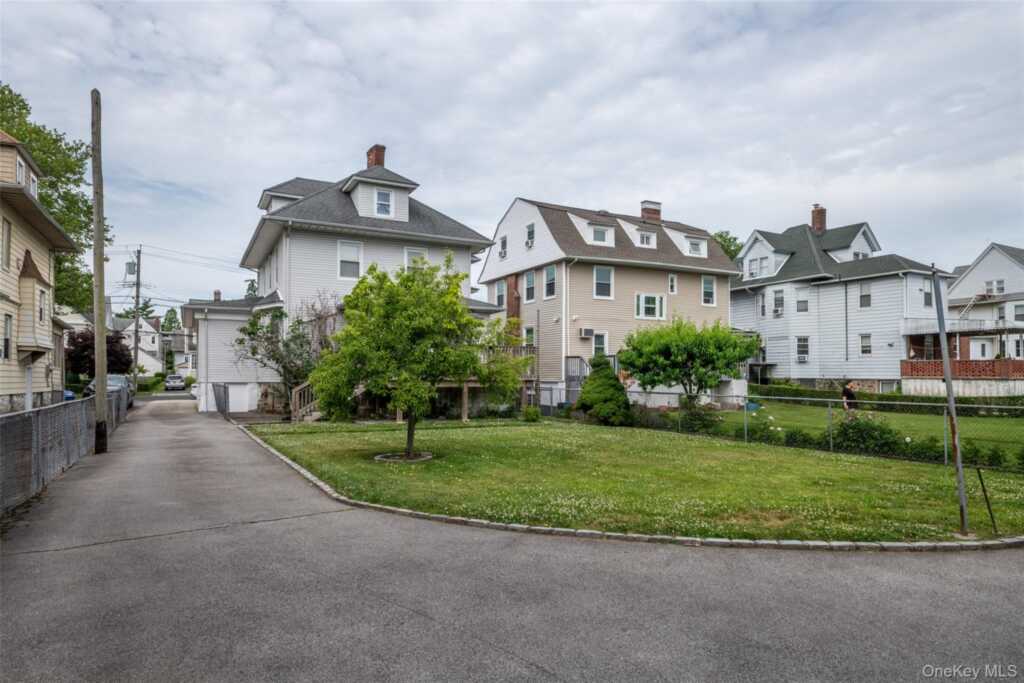 68 Leland Avenue, New Rochelle, NY 10805 - Photo 45 of 47