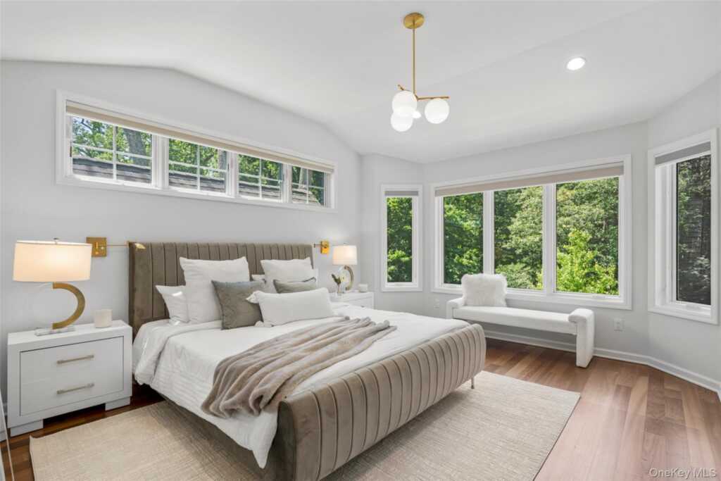 125 Saxon Woods Road, White Plains, NY 10605 - Photo 13 of 37