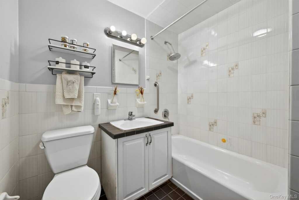 414 Buena Vista Road, New City, NY 10956 - Photo 16 of 39