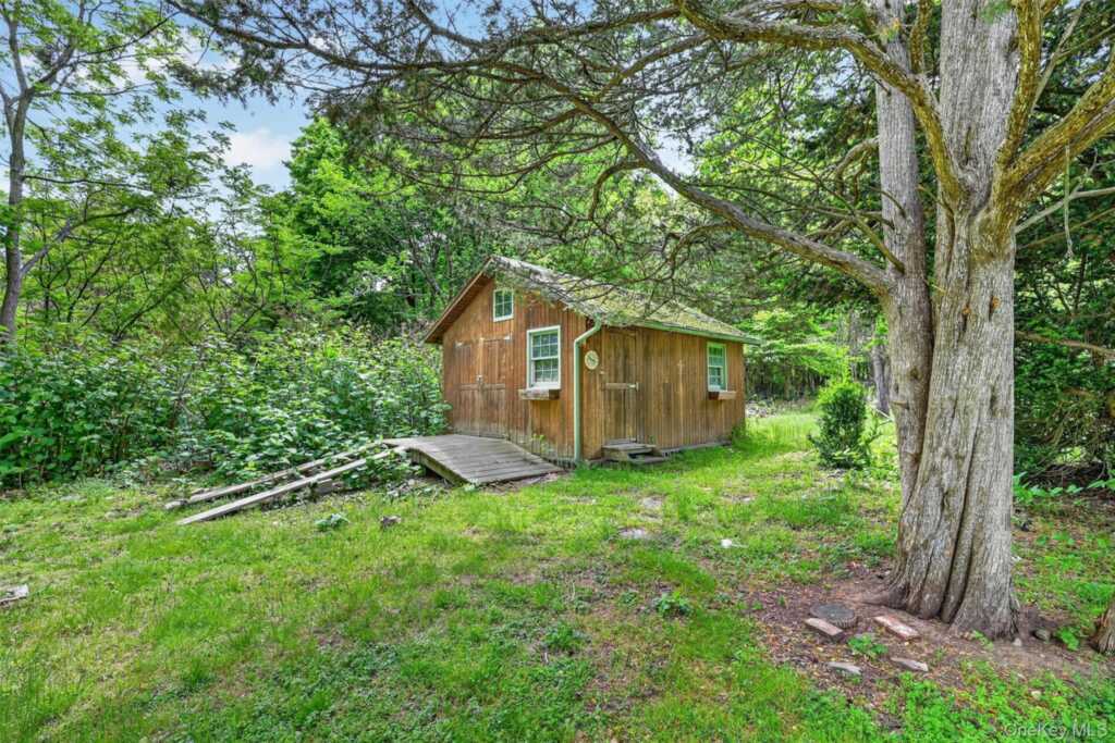 414 Buena Vista Road, New City, NY 10956 - Photo 35 of 39