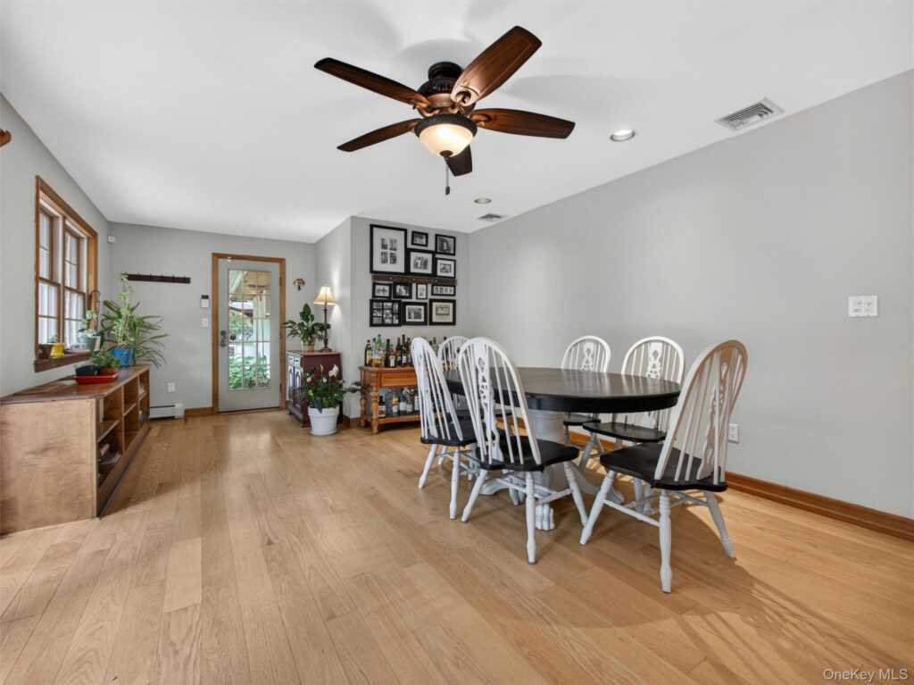 32 Turner Road, Pearl River, NY 10965 - Photo 7 of 29