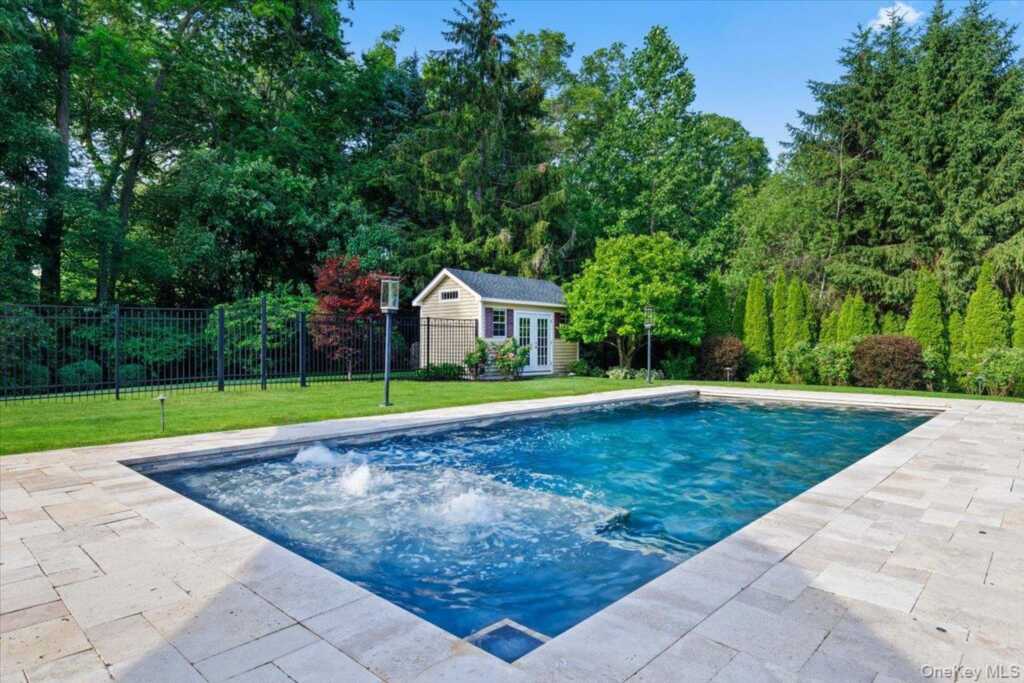 32 Rolling Ridge Road, White Plains, NY 10605 - Photo 27 of 33