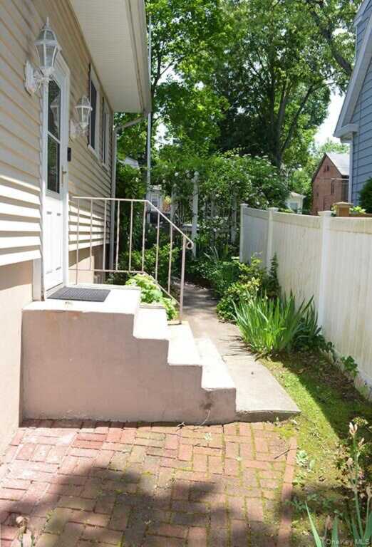 53 Ogden Avenue, White Plains, NY 10605 - Photo 18 of 19