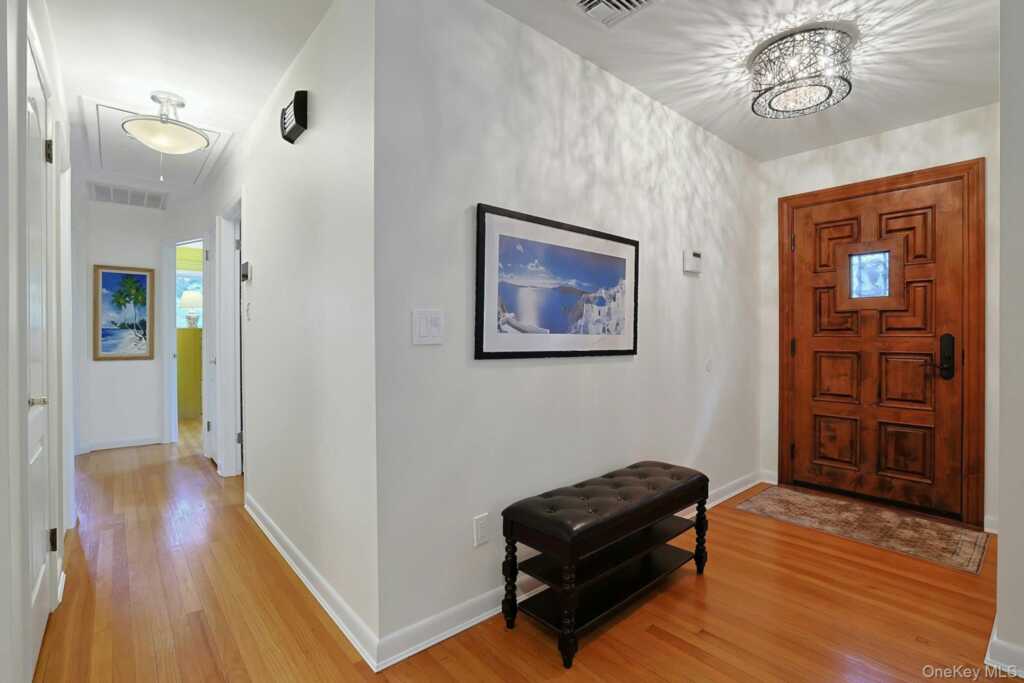 185 N Lincoln Street, Pearl River, NY 10965 - Photo 18 of 48
