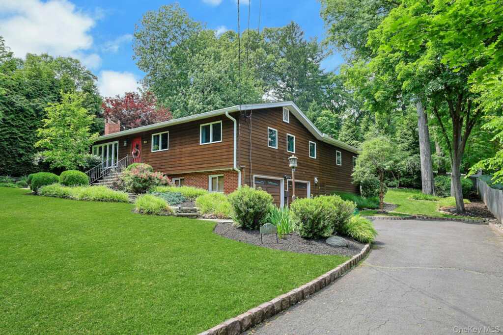 185 N Lincoln Street, Pearl River, NY 10965 - Photo 46 of 48