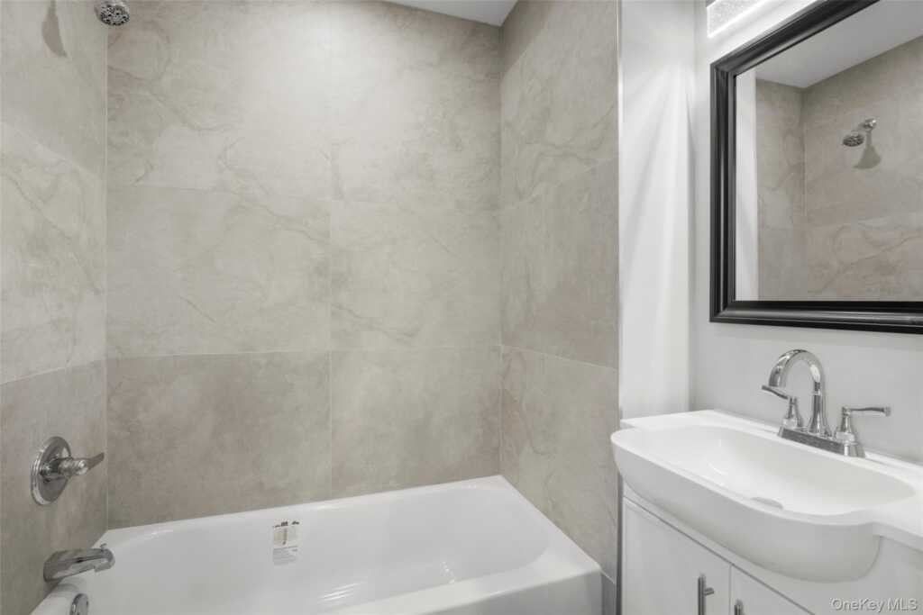75 Waller Avenue, White Plains, NY 10605 - Photo 10 of 38