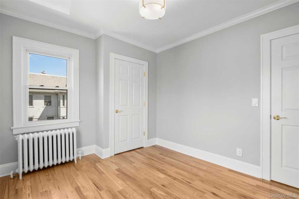 75 Waller Avenue, White Plains, NY 10605 - Photo 13 of 38