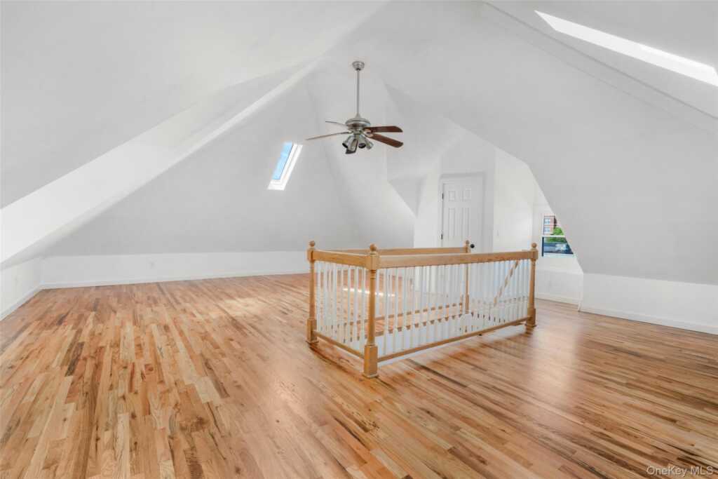 75 Waller Avenue, White Plains, NY 10605 - Photo 14 of 38