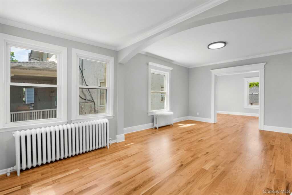 75 Waller Avenue, White Plains, NY 10605 - Photo 19 of 38