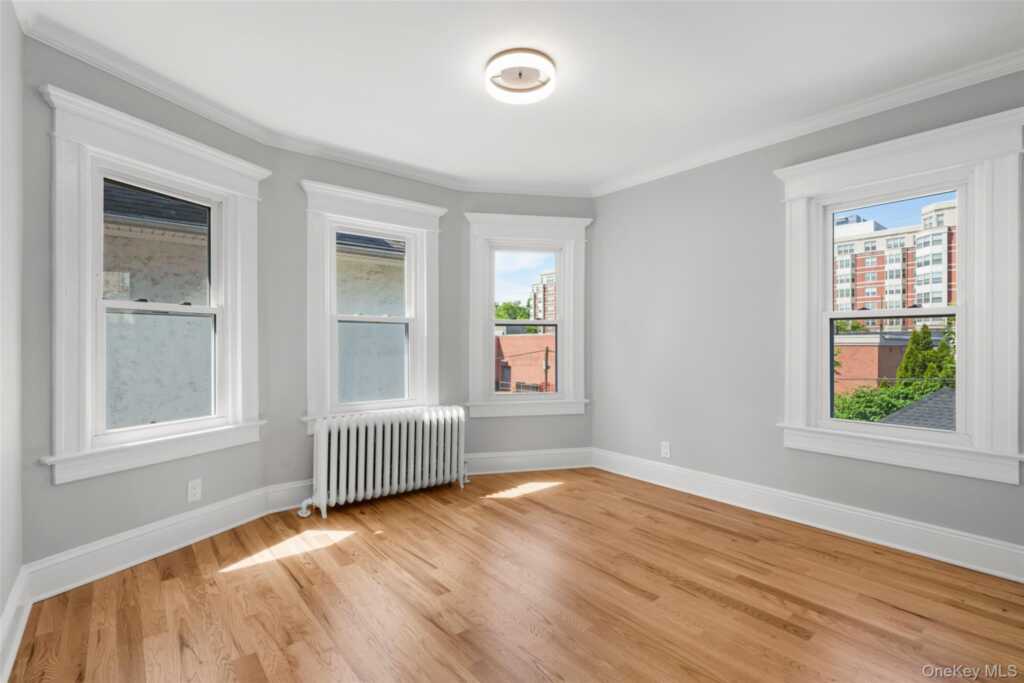 75 Waller Avenue, White Plains, NY 10605 - Photo 27 of 38