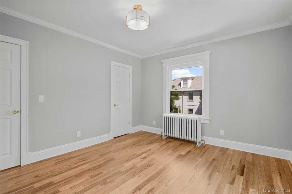75 Waller Avenue, White Plains, NY 10605 - Photo 31 of 38