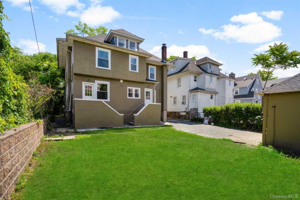 75 Waller Avenue, White Plains, NY 10605 - Photo 35 of 38