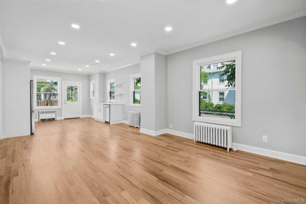 75 Waller Avenue, White Plains, NY 10605 - Photo 7 of 38