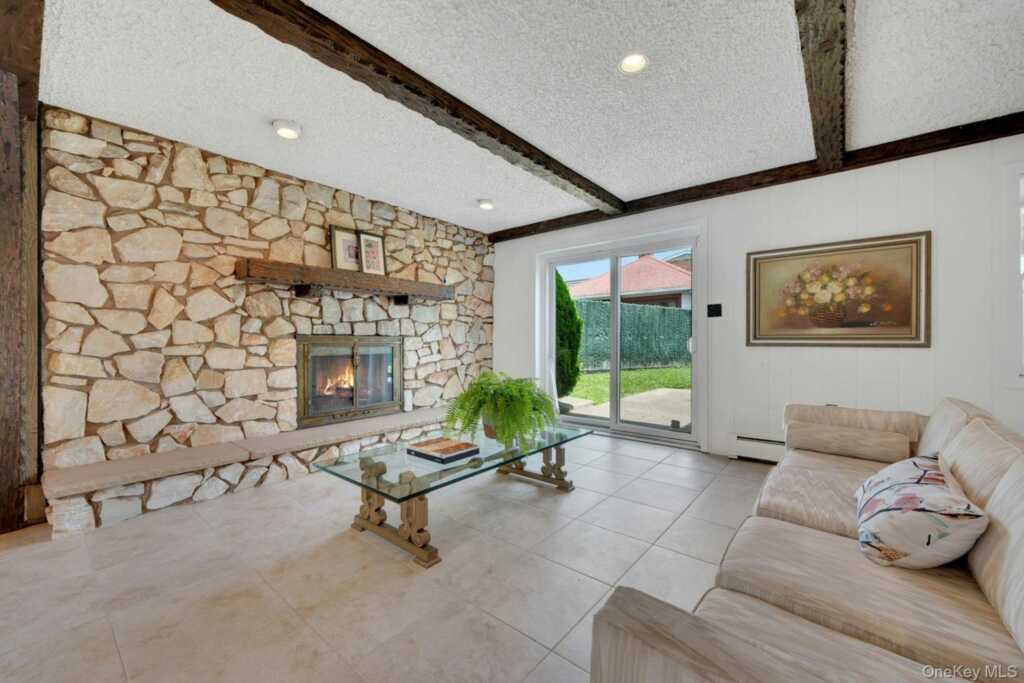 100 Neptune Avenue, New Rochelle, NY 10805 - Photo 19 of 26