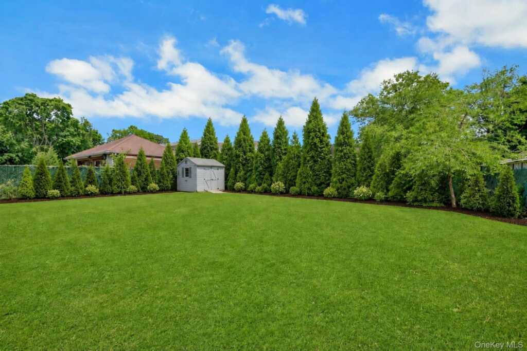 100 Neptune Avenue, New Rochelle, NY 10805 - Photo 23 of 26