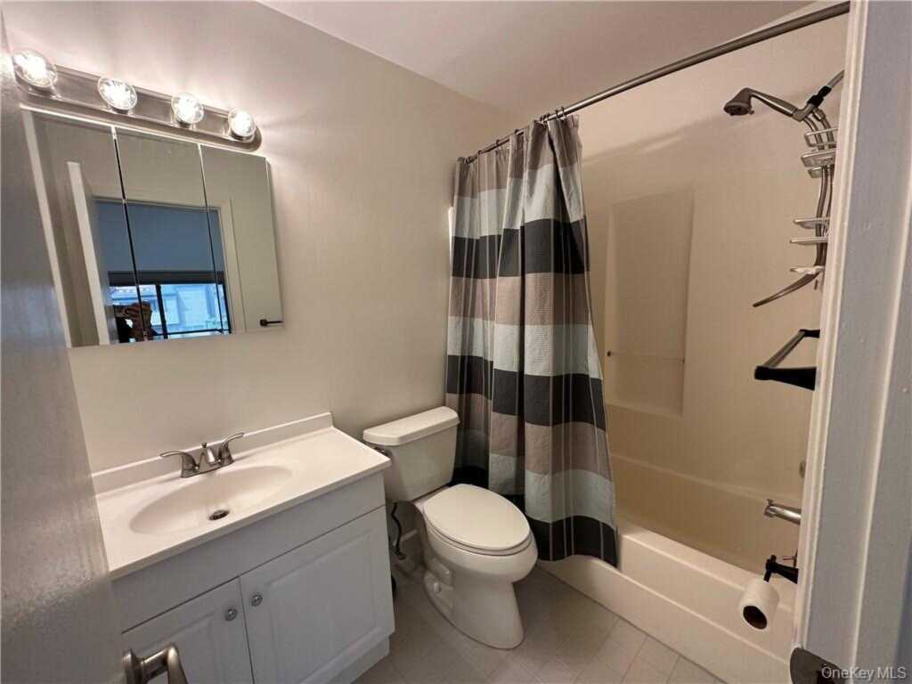 22 Aspen Court, Nanuet, NY 10954 - Photo 11 of 23