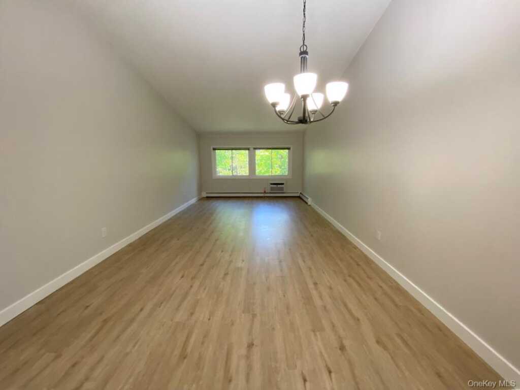 85 N Middletown Road, Unit #E3, Nanuet, NY 10954 - Photo 7 of 20