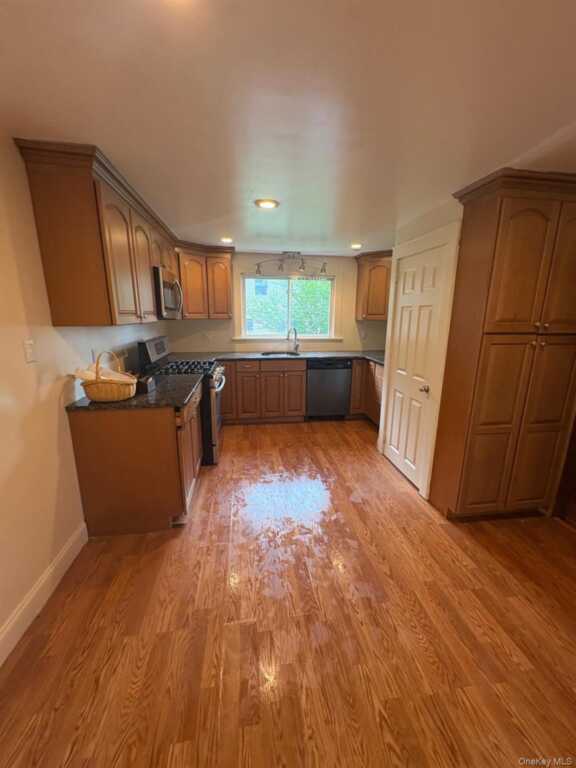 35 Lindbergh Lane, New City, NY 10956 - Photo 21 of 36
