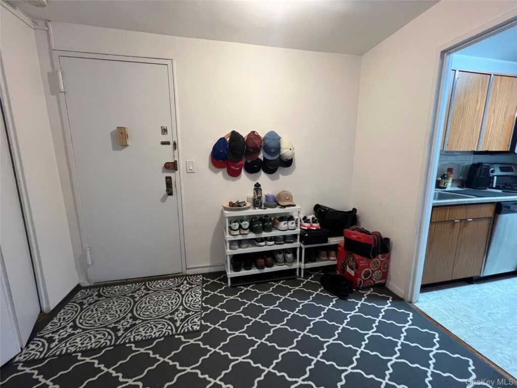 16 Lake Street, Unit #4E, White Plains, NY 10603 - Photo 2 of 22
