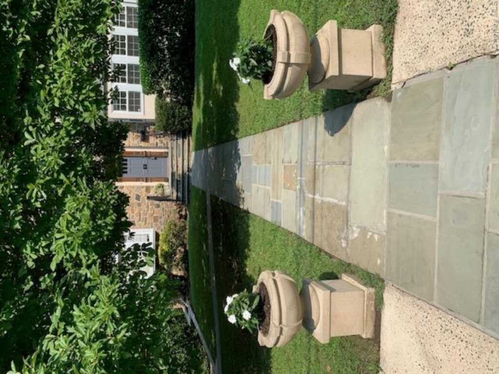 81 Woodlawn Avenue, New Rochelle, NY 10804 - Photo 2 of 12
