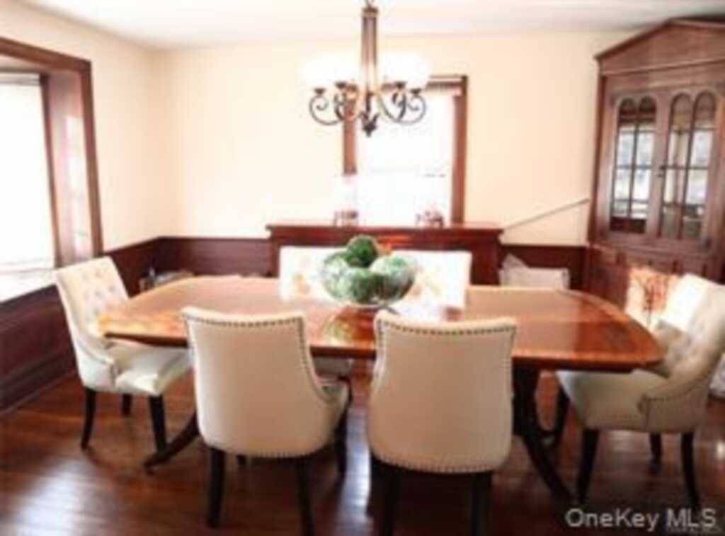 81 Woodlawn Avenue, New Rochelle, NY 10804 - Photo 6 of 12