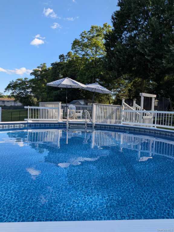 6 Barry Court, Valley Cottage, NY 10989 - Photo 46 of 50