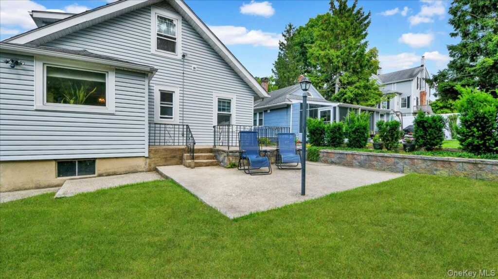 9 Howard Avenue, White Plains, NY 10606 - Photo 18 of 19
