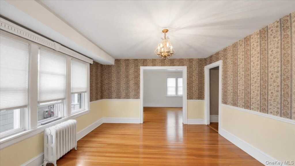 9 Howard Avenue, White Plains, NY 10606 - Photo 4 of 19