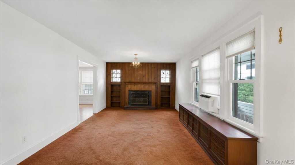 9 Howard Avenue, White Plains, NY 10606 - Photo 7 of 19