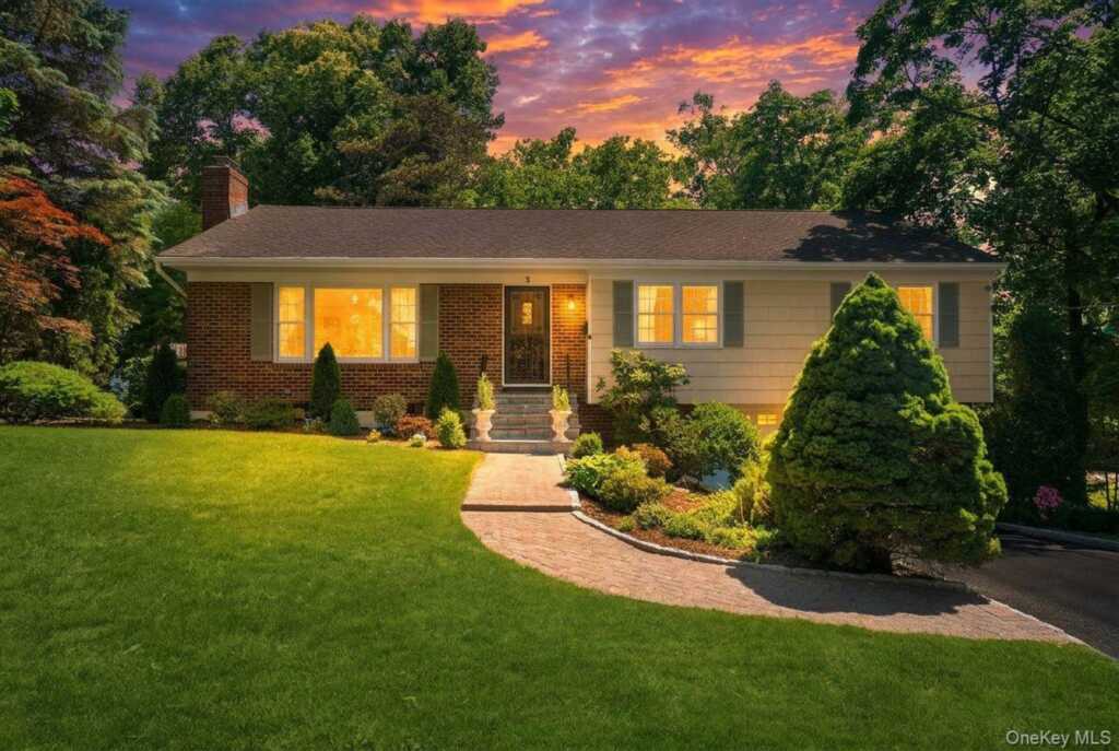3 Dupont Avenue, White Plains, NY 10605