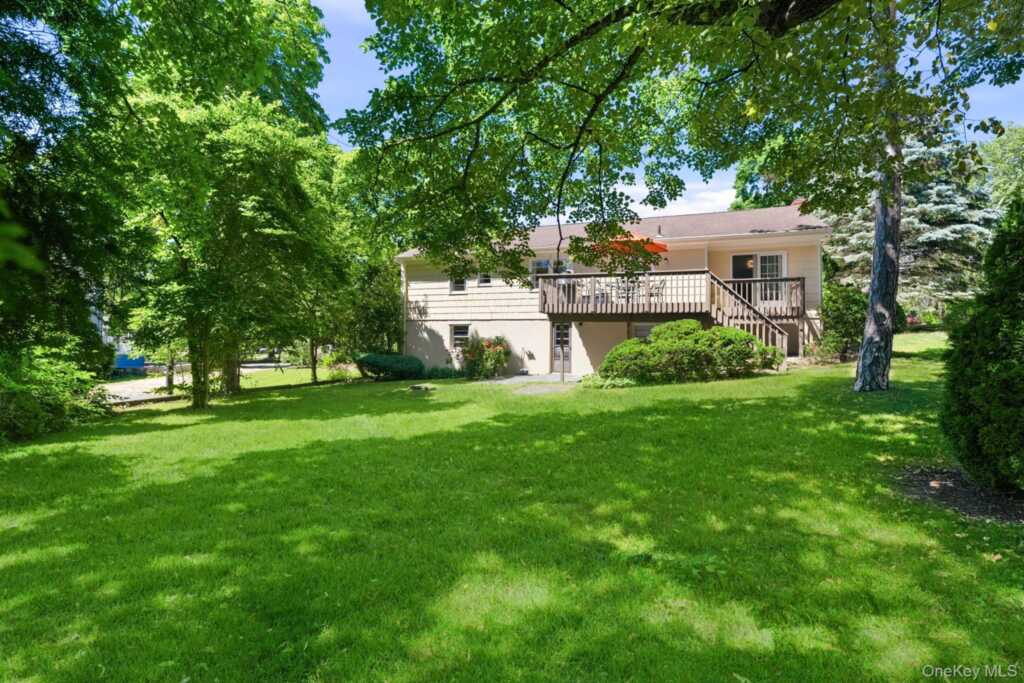 3 Dupont Avenue, White Plains, NY 10605 - Photo 36 of 50