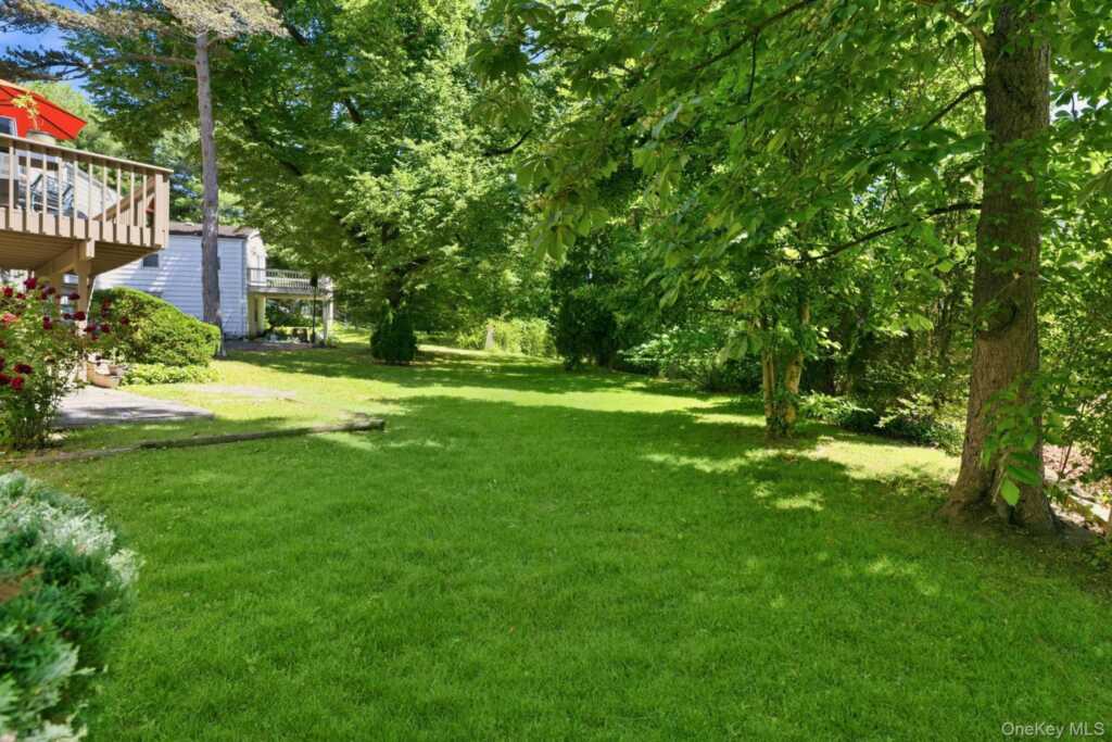 3 Dupont Avenue, White Plains, NY 10605 - Photo 39 of 50