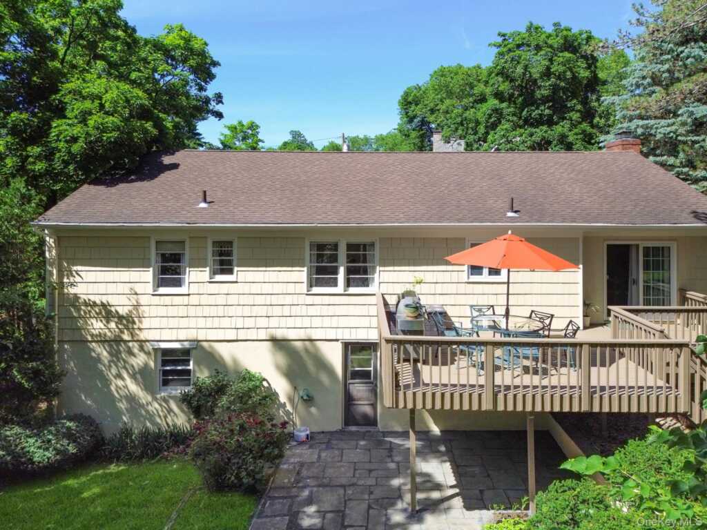 3 Dupont Avenue, White Plains, NY 10605 - Photo 42 of 50