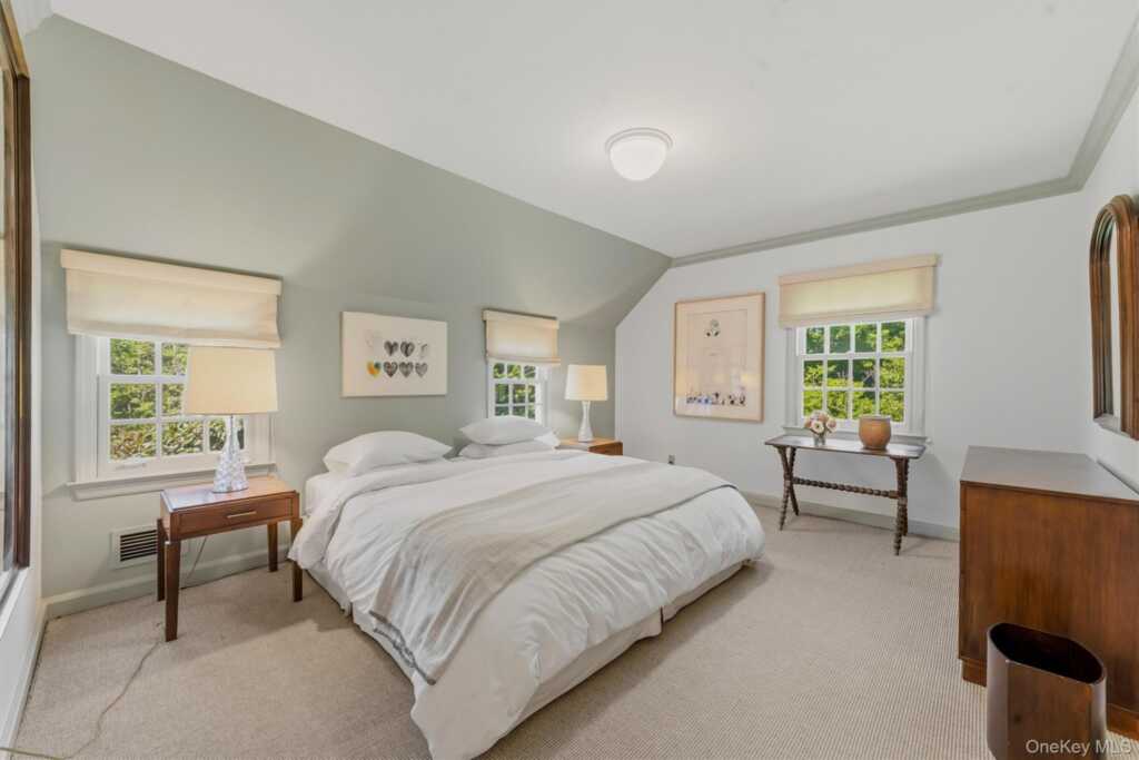 6 Hillair Circle, White Plains, NY 10605 - Photo 33 of 50