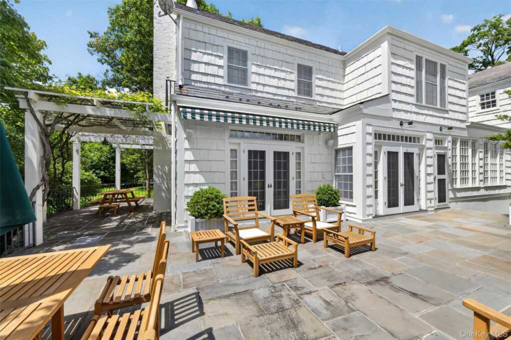 6 Hillair Circle, White Plains, NY 10605 - Photo 41 of 50