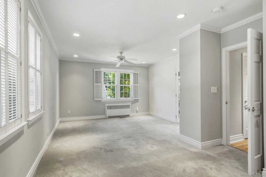 29 Coralyn Avenue, White Plains, NY 10605 - Photo 18 of 37