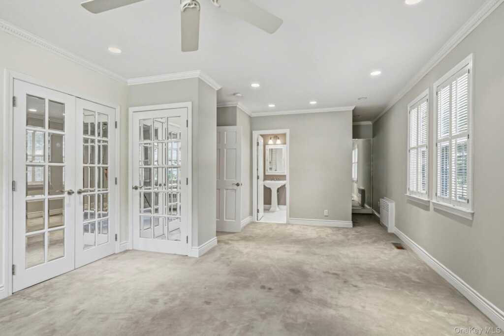 29 Coralyn Avenue, White Plains, NY 10605 - Photo 19 of 37