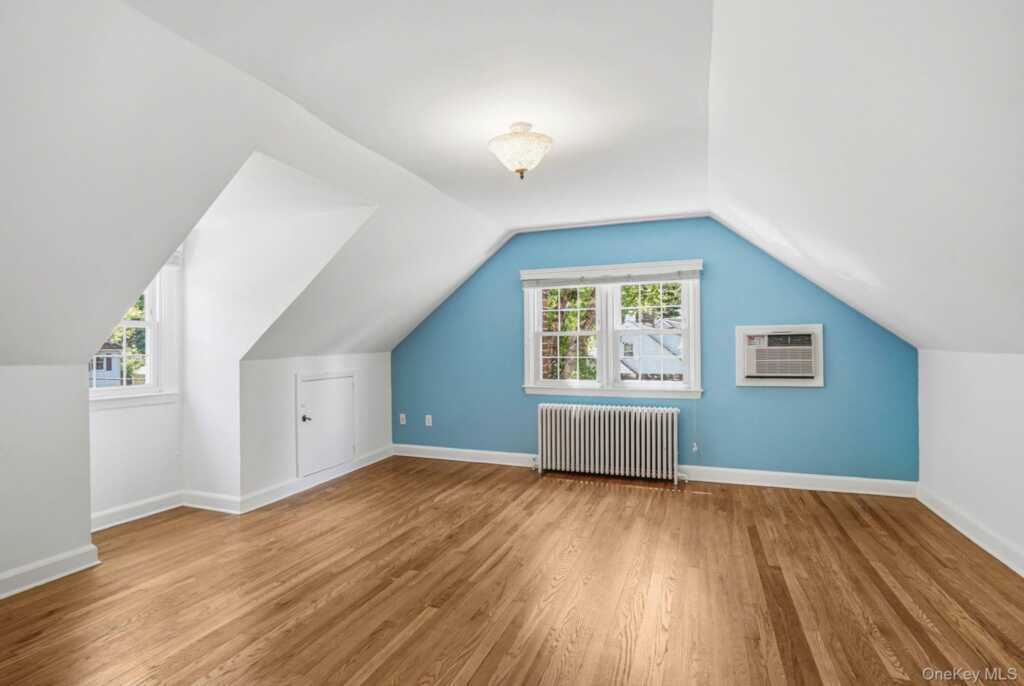 29 Coralyn Avenue, White Plains, NY 10605 - Photo 24 of 37