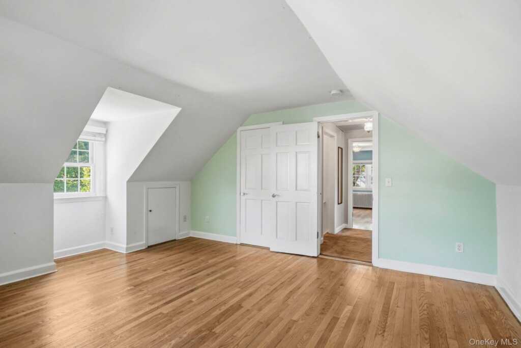 29 Coralyn Avenue, White Plains, NY 10605 - Photo 28 of 37