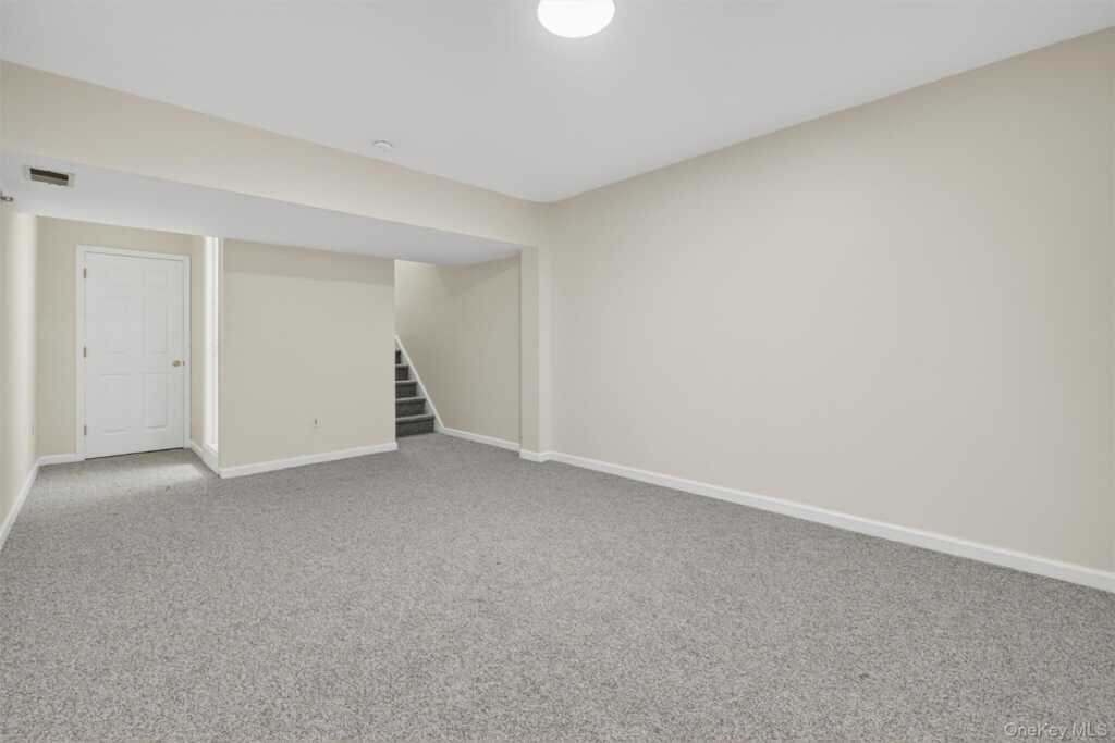 10-12 Chestnut Street, Unit #A106, Suffern, NY 10901 - Photo 26 of 35