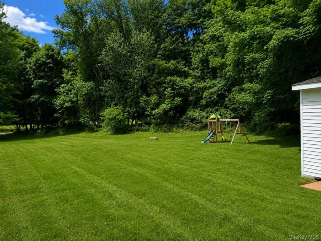 1 Hilltop Road, New City, NY 10956 - Photo 22 of 24
