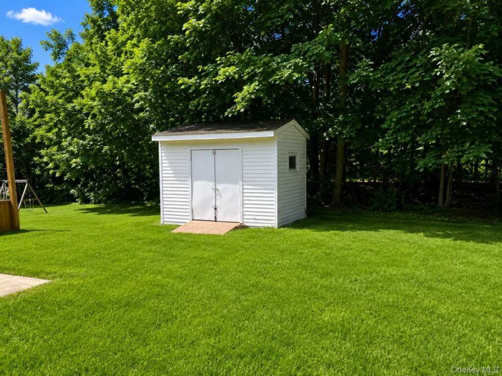 1 Hilltop Road, New City, NY 10956 - Photo 23 of 24