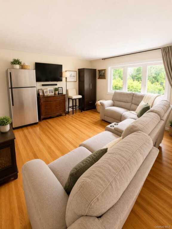 1 Hilltop Road, New City, NY 10956 - Photo 8 of 24