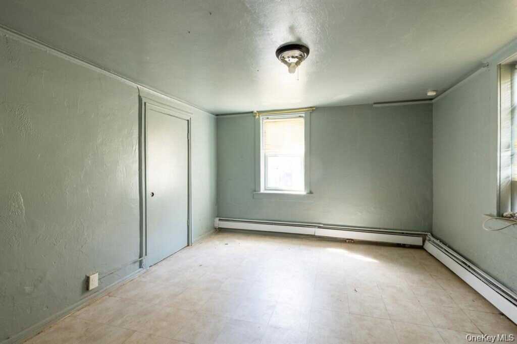 30 Martin Place, Unit #Ground Floor-Side Entry, Rye, NY 10573 - Photo 6 of 11